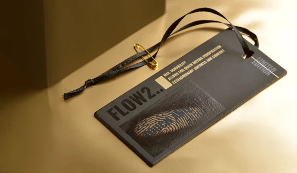 اتیکتهای آویز را از جنس کاغذ یا پلاستیک چاپ کنید